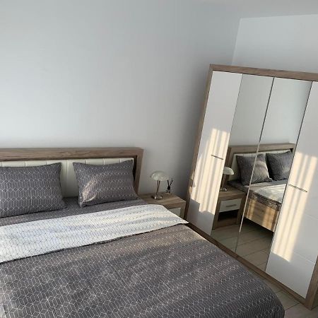 Apartament 2 Camere Prima Nufaru Oradea Ngoại thất bức ảnh