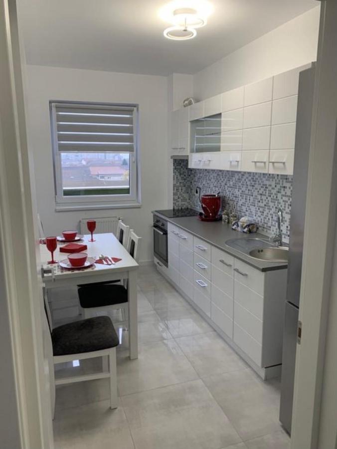 Apartament 2 Camere Prima Nufaru Oradea Ngoại thất bức ảnh
