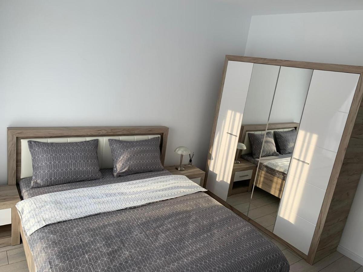 Apartament 2 Camere Prima Nufaru Oradea Ngoại thất bức ảnh