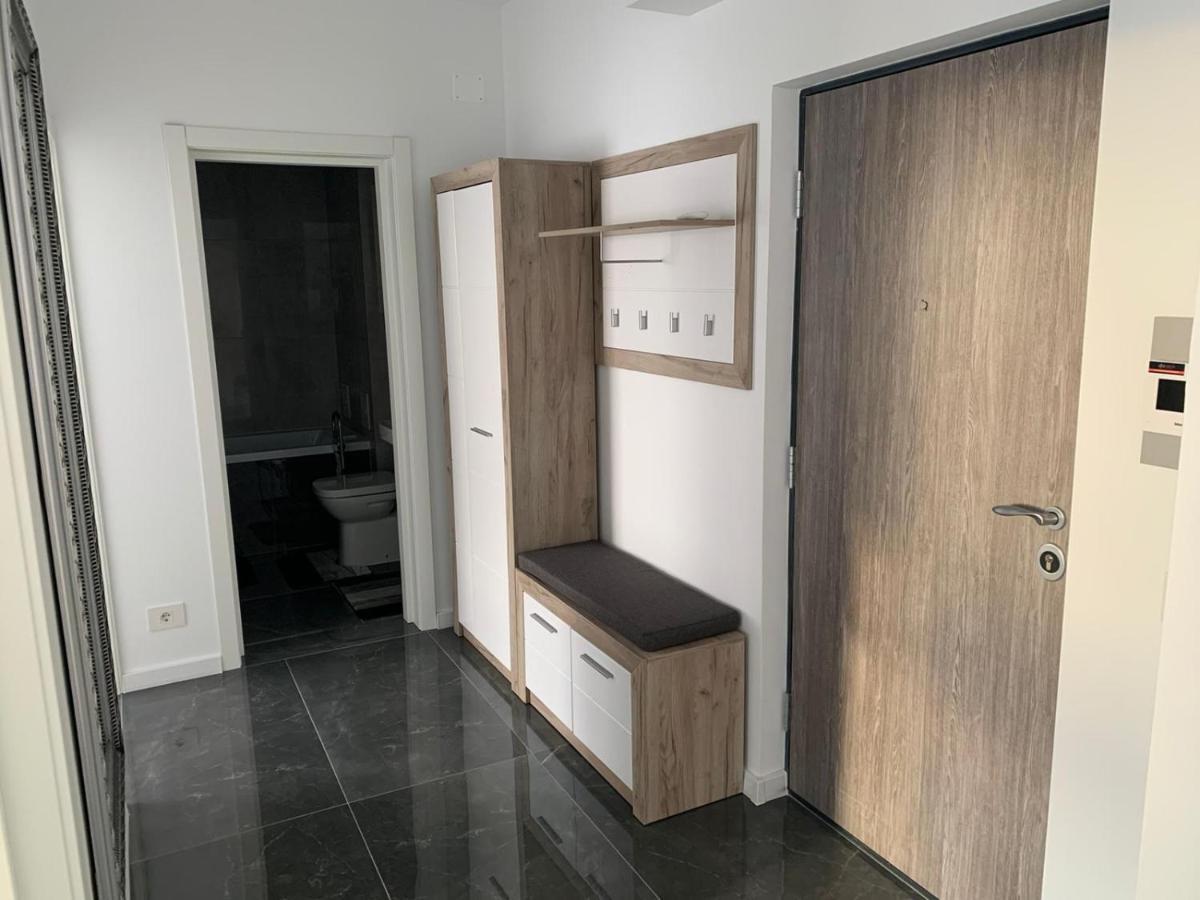 Apartament 2 Camere Prima Nufaru Oradea Ngoại thất bức ảnh